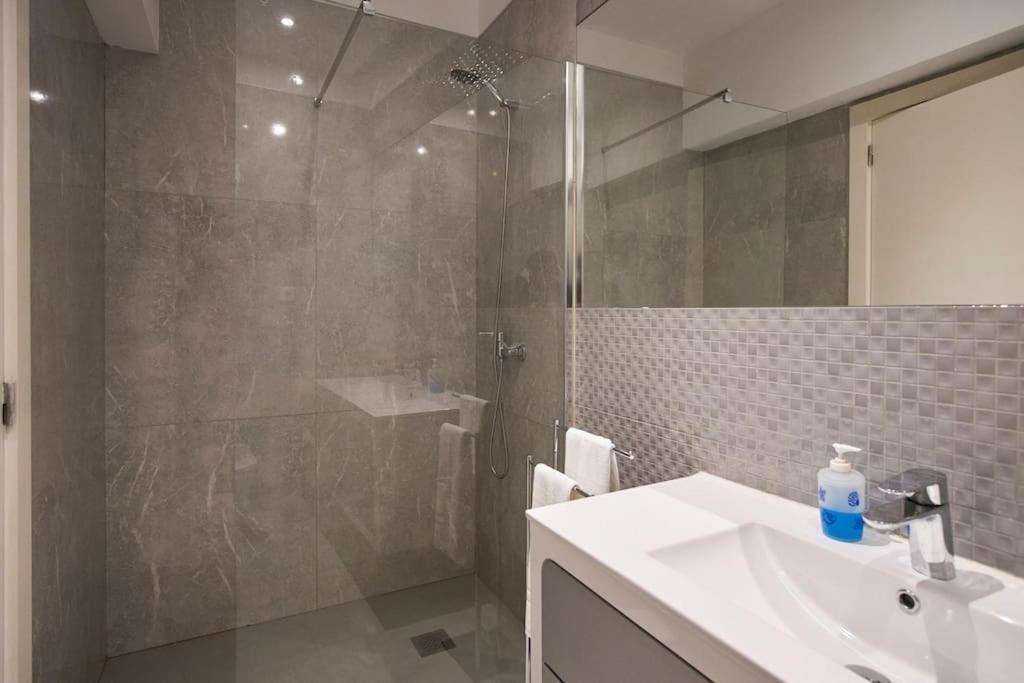 So Family Porto Apartment Bagian luar foto